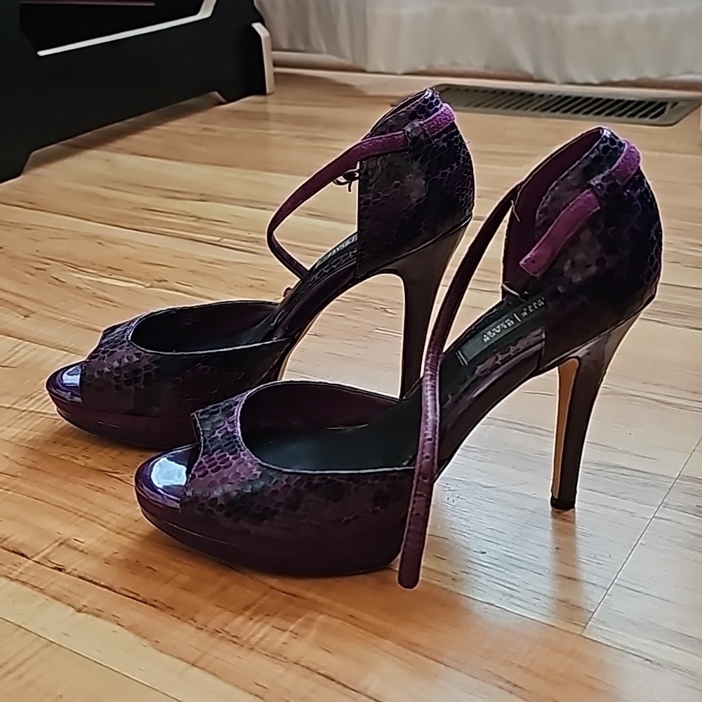 Snakeskin pattern heel - Picture 2 of 4